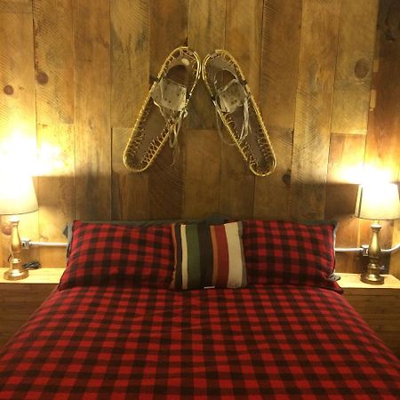 Shaver Lake Village Hotel Екстер'єр фото
