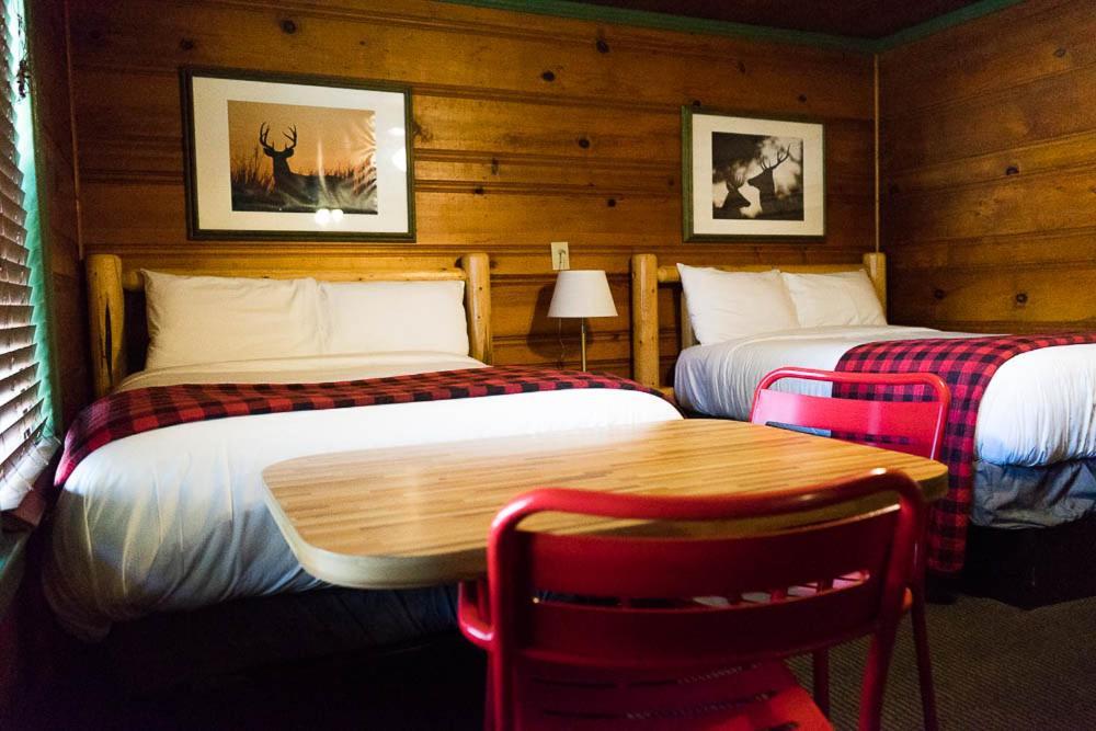 Shaver Lake Village Hotel Екстер'єр фото