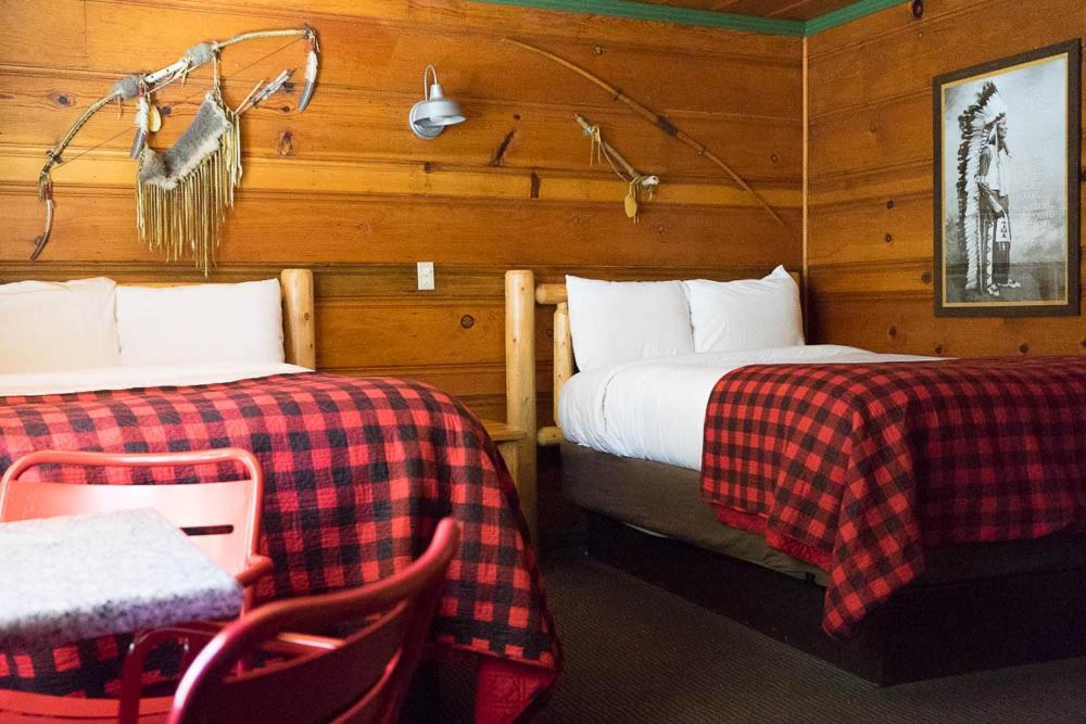 Shaver Lake Village Hotel Екстер'єр фото