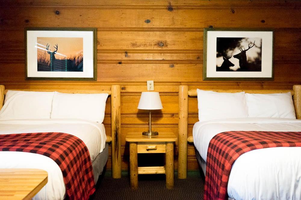Shaver Lake Village Hotel Екстер'єр фото