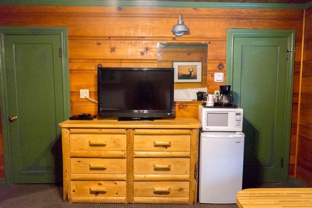 Shaver Lake Village Hotel Екстер'єр фото