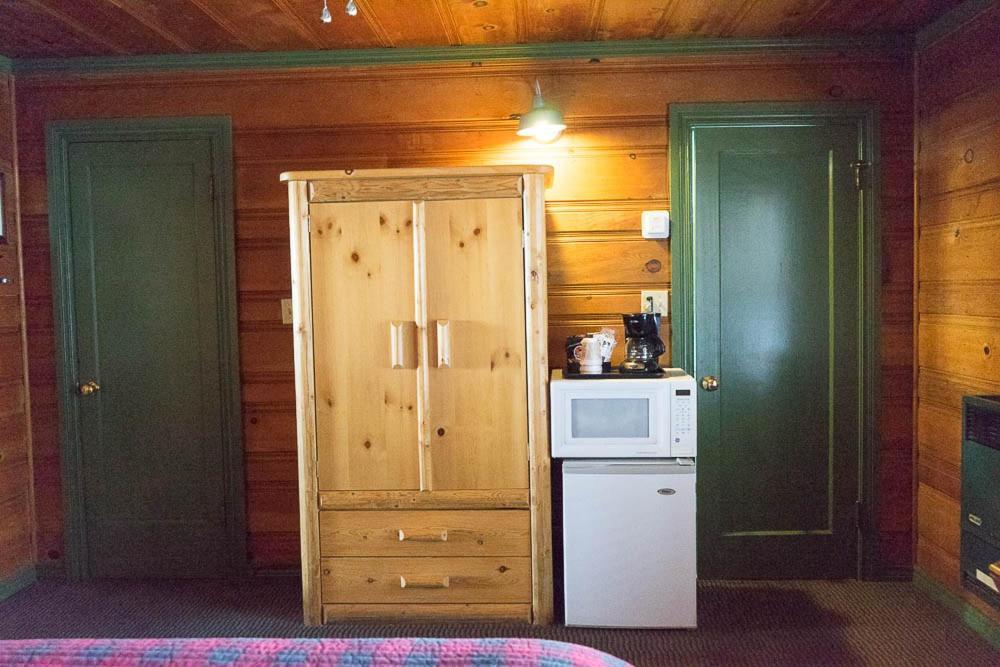 Shaver Lake Village Hotel Екстер'єр фото