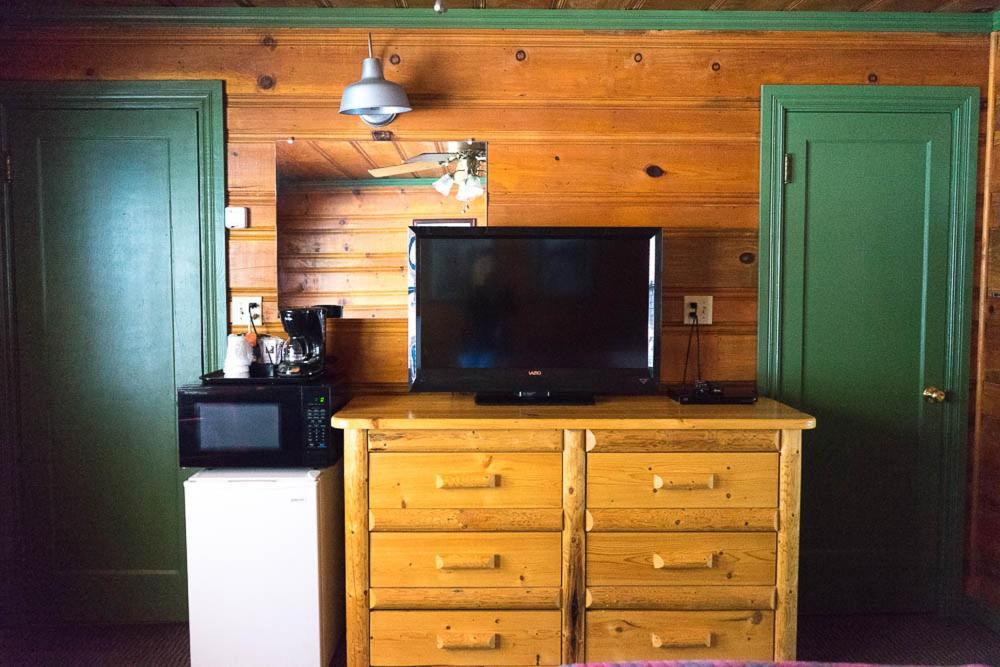 Shaver Lake Village Hotel Екстер'єр фото