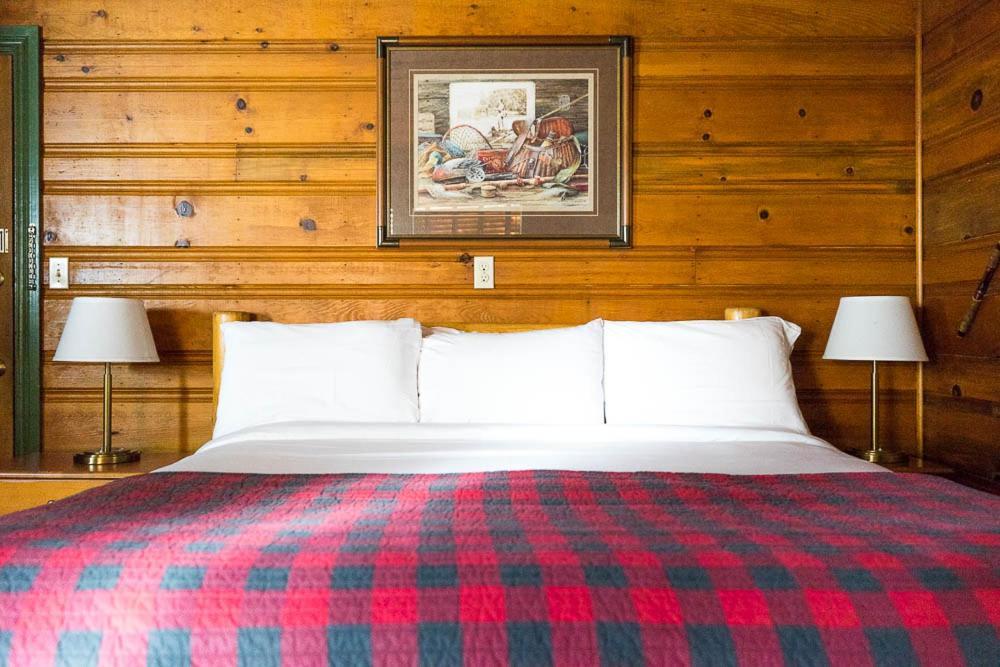 Shaver Lake Village Hotel Екстер'єр фото
