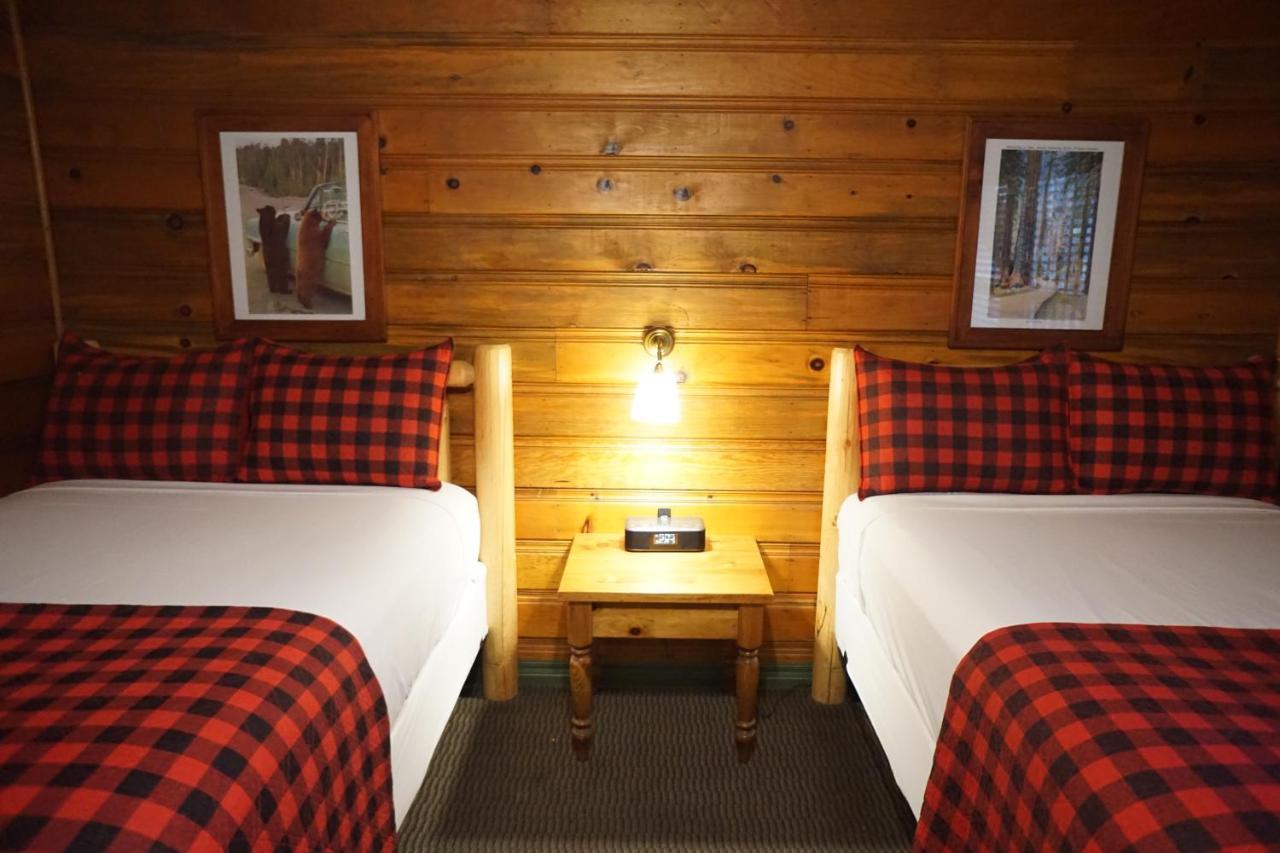 Shaver Lake Village Hotel Екстер'єр фото