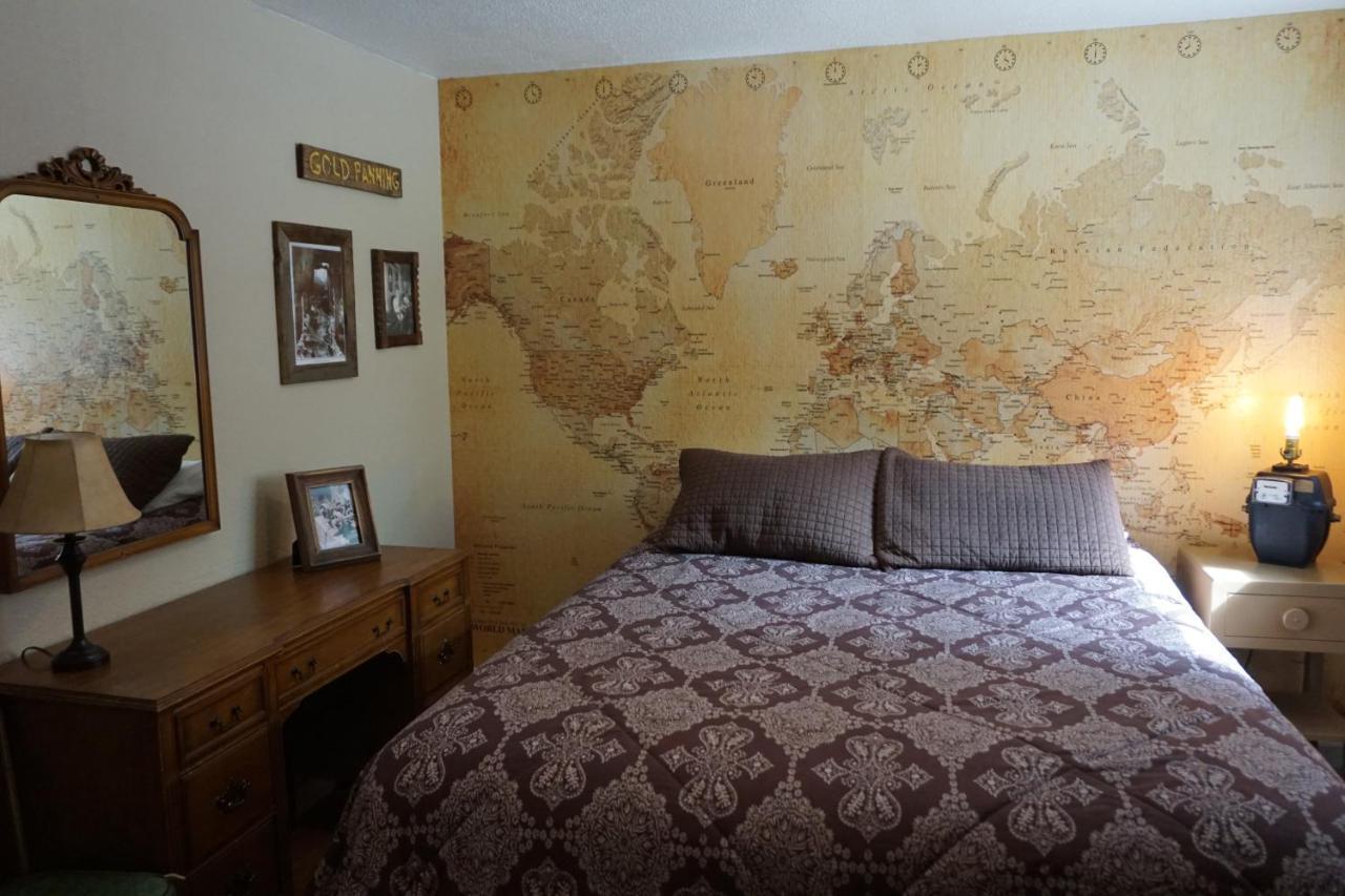 Shaver Lake Village Hotel Екстер'єр фото