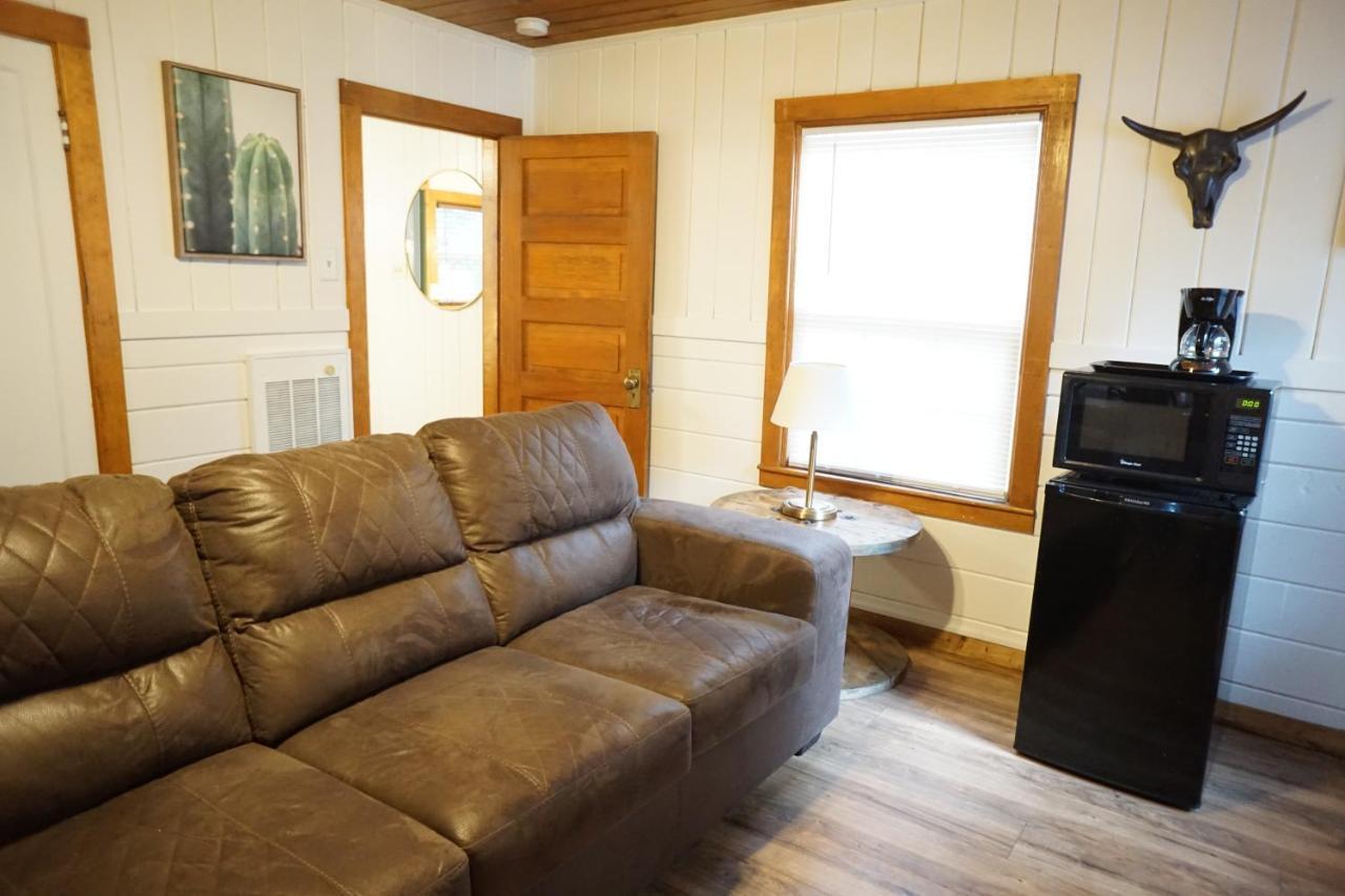 Shaver Lake Village Hotel Екстер'єр фото