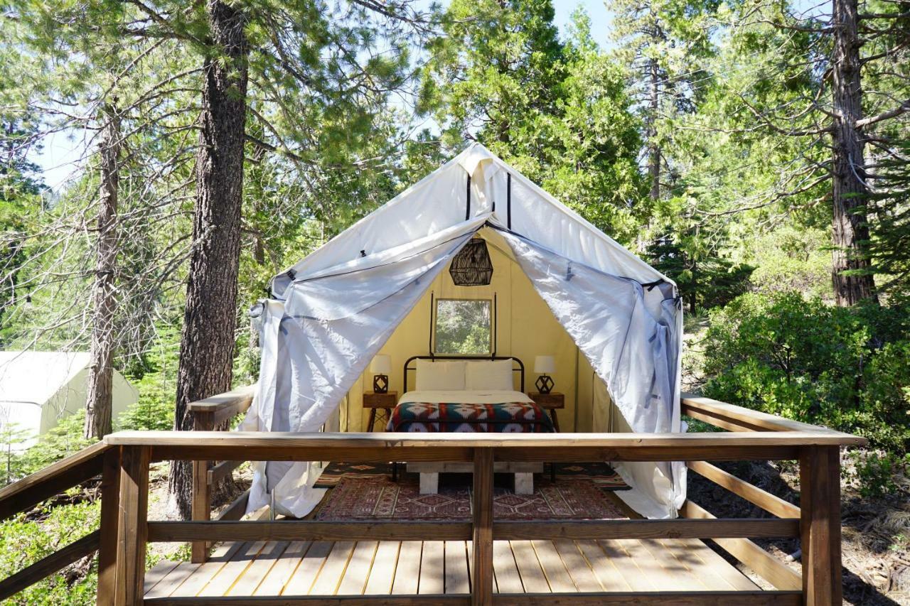 Shaver Lake Village Hotel Екстер'єр фото